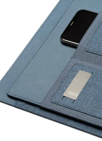 Carpeta multiusos con cierre magnético