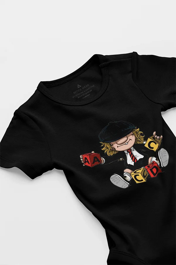 body-bebe-angus-young