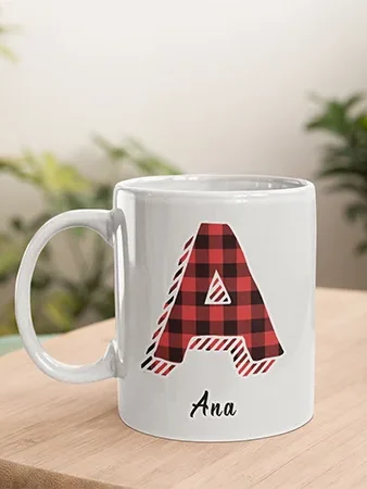 Taza Letra y nombre personalizada