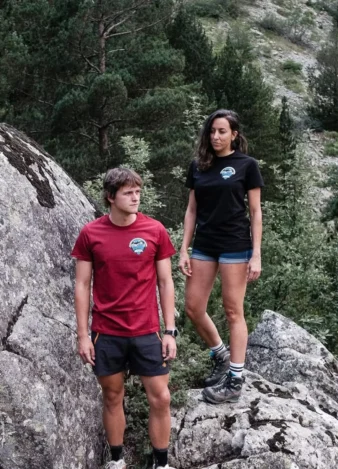 Camisetas Montañas dignas.
