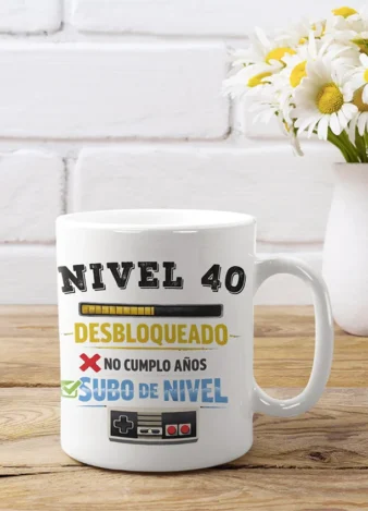 Taza No cumplo años subo de nivel